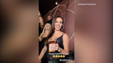 Festa in discoteca per Neymar