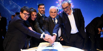 Lotito alla festa di Natale della Lazio: "Mi sento tradito ma non vendo. Blocco del mercato? Incomprensibile"