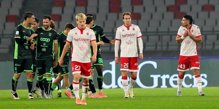 Serie B, il Catanzaro espugna Bari e continua la sua scalata alla classifica