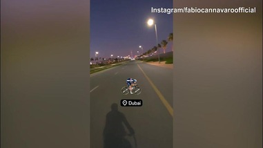 Giro in bici a Dubai per Fabio Cannavaro
