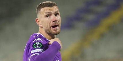 Dzeko saluta la Fiorentina e va in Germania: il bosniaco atteso per le visite mediche dallo Schalke 04
