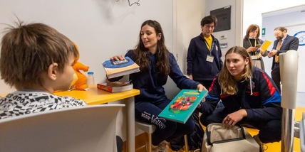 Fahr, Cambi, Antropova e Nervini in visita ai bambini del Regina Margherita