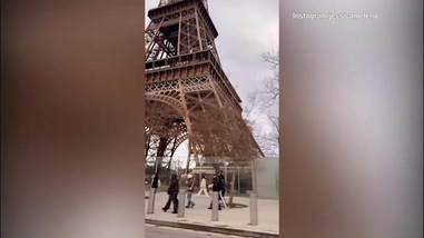 Lady Immobile ammira subito la Tour Eiffel