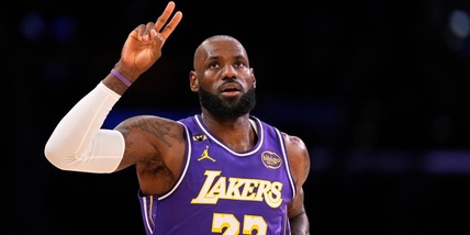Nba, LeBron James trascina i Lakers e riscrive la storia: nessuno come lui