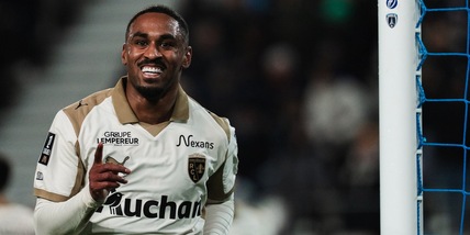 Il Lens travolge il Paris FC di Immobile e scavalca il Psg, pari beffa per il Marsiglia alla prima senza De Zerbi