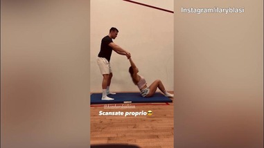 Blasi e Bastian ballerini: "Kim Kardashian levati..."