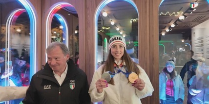 Lisa Vittozzi celebrata per il primo storico oro nel Biathlon a Casa Cortina