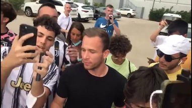 Juve, Arthur vuole rimanere in Brasile