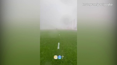 Pogba, allenamento nella 'nebbia'