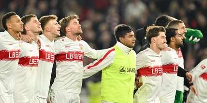 Lo Stoccarda vince lo scontro diretto con il Lipsia, ko Werder Brema e Friburgo Lo Stoccarda vince lo scontro diretto con il Lipsia, ko Werder Brema e Friburgo