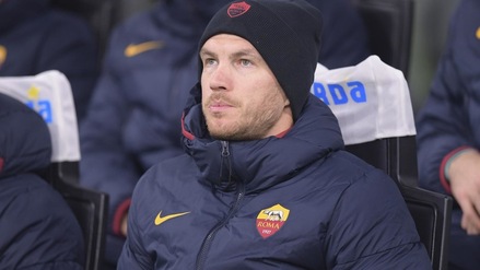 Roma, Dzeko è all’Olimpico: saluti con Mancini