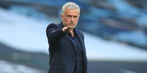 Roma, la prossima settimana sbarca Mourinho. Visite, ritiro e presentazione