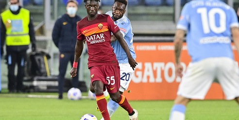 Roma, sorpresa a casa Darboe: torta, festeggiamenti e l’adozione