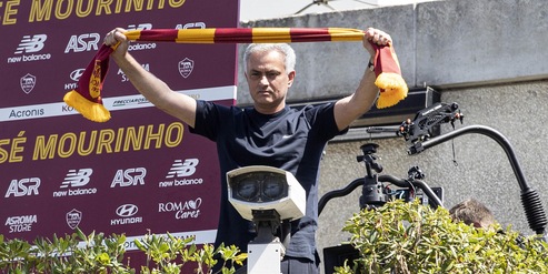 Roma, Mourinho: "Sono vittima della mia ossessione per la vittoria"