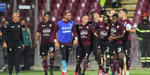 Salernitana, che carattere! Kalinic show, poi la rimonta sul Verona