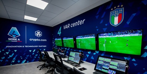 Var, chiamata a carico dell'allenatore