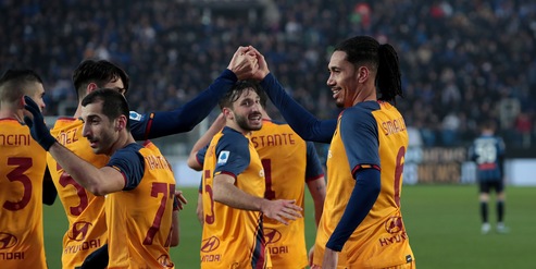 Roma, delirio dei tifosi: "Atalanta asfaltata, è la vittoria di Mourinho"