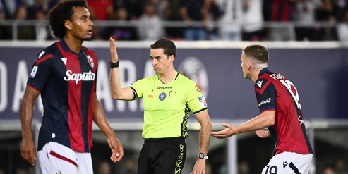 Moviola Bologna-Napoli, male Ayroldi. Rigore? Sì, ma c'è un'obiezione