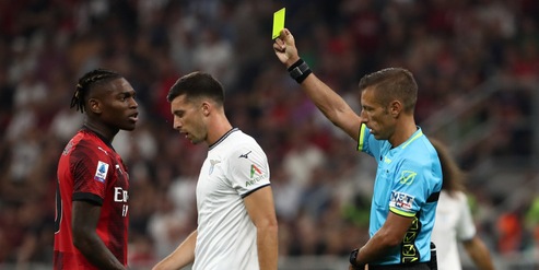 Moviola Milan-Lazio: male Massa con i cartellini