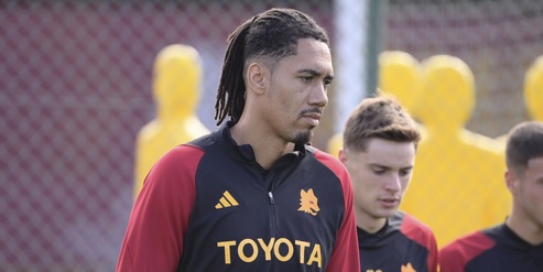 Roma, caso Smalling: il rientro è un rebus. Torna l'anno prossimo?