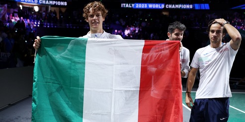 Tutti sul carro di Sinner: così ha zittito le critiche sul campo