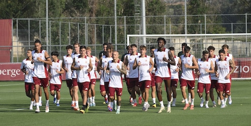 Roma, stagione al via: che entusiasmo per Baldanzi, Svilar accompagnato dalla fidanzata