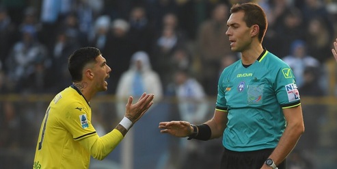 Moviola Parma-Lazio: giornata no per Zufferli, l'arbitro va in tilt