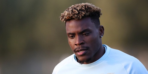 Che paura per Dele-Bashiru: incidente in Lamborghini a Bracciano