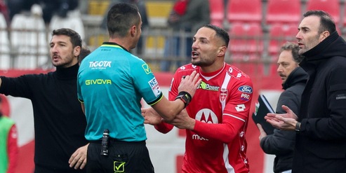 Di Bello ancora disastroso: ha mollato, ora rischia di andare a casa