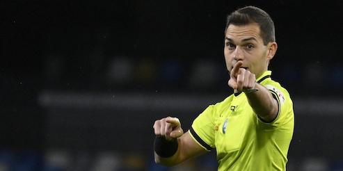 La moviola di Napoli-Verona: Zufferli in partita, sbaglia pochissimo