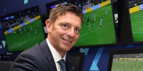 Arbitri nel caos tra stop, caso-Var e il “peso” dei dialoghi aperti