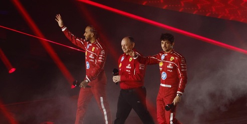 Dalle squalifiche alla forma di Hamilton fino alla gelosia di Leclerc: Vasseur svela i retroscena Ferrari