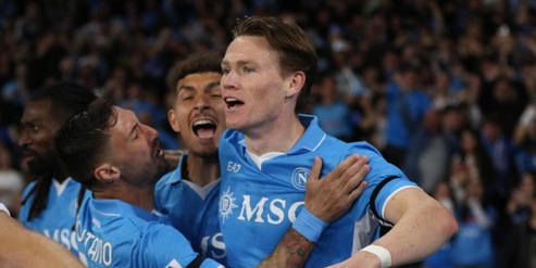 Napoli-Torino 2-0: doppietta McTominay, Conte in testa a +3 su Inzaghi