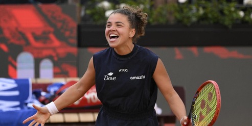 Paolini show, il suo sorriso incanta il Foro Italico: così ha festeggiato una vittoria storica