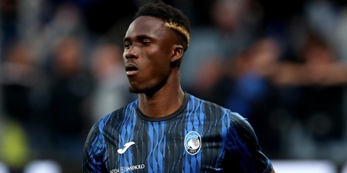 Roma, serve un rinforzo in difesa: c’è una chiave per Kossounou