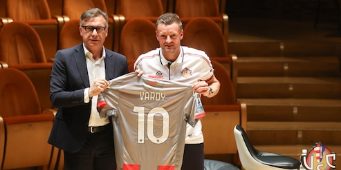 Cremonese è già Vardy mania: boom di maglie vendute e attesa per l'esordio in serie A