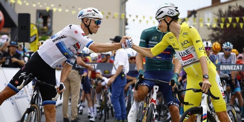 Pogacar, la caduta di un Dio: umiliato da Evenepoel, si riapre anche la prova in linea?