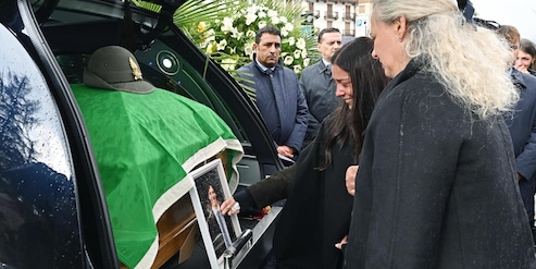 Funerali Matteo Franzoso, lacrime e commozione a Sestriere per l'ultimo saluto allo sciatore