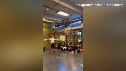 Milan, Ibrahimovic non si ferma con i pesi e poi...si concede una grigliata di carne!