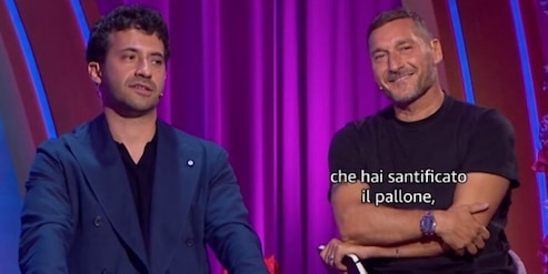 "Totti nostro che sei nei cieli": lo sketch di Edoardo Ferrario con Francesco è virale