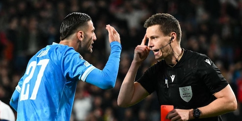 Moviola Psv-Napoli: l’arbitro non c’entra, sul rosso è ingenuo Lucca