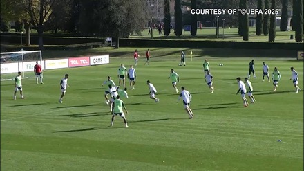 Italia, partitella prima di volare in Moldova