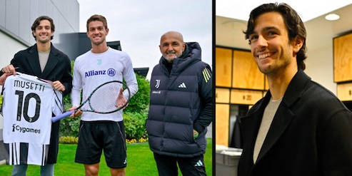 Musetti, visita alla Juve: la foto con Spalletti e il saluto con la squadra