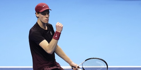 Sinner e la battuta sui genitori che fa ridere tutti: "Mamma e papà non verranno per la finale: evidentemente..."