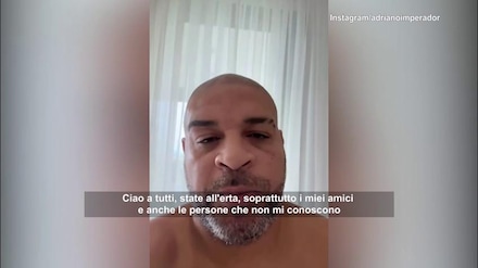 Adriano lancia l'allarme: "Hanno clonato la mia voce"