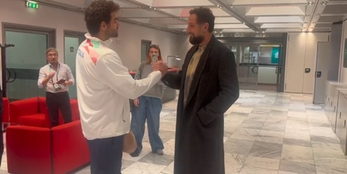 Berrettini, l'incontro speciale con Belinelli e la battuta che fa ridere tutti: "Finalmente..."