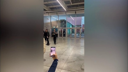 Coppa Davis, l’Italia entra in campo: la carica di Berrettini con i tifosi