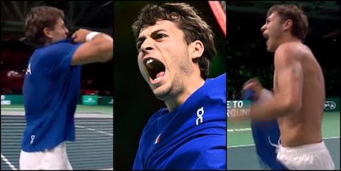 Cobolli scatenato in campo: le foto dell'esultanza mentre si strappa la maglia