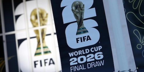 Mondiali 2026, oggi il sorteggio dei gironi. Lazio, Milinkovic tra i tifosi all'Olimpico