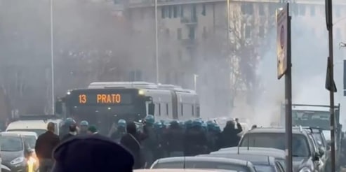 Scontri tra tifosi e polizia prima di Genoa-Inter